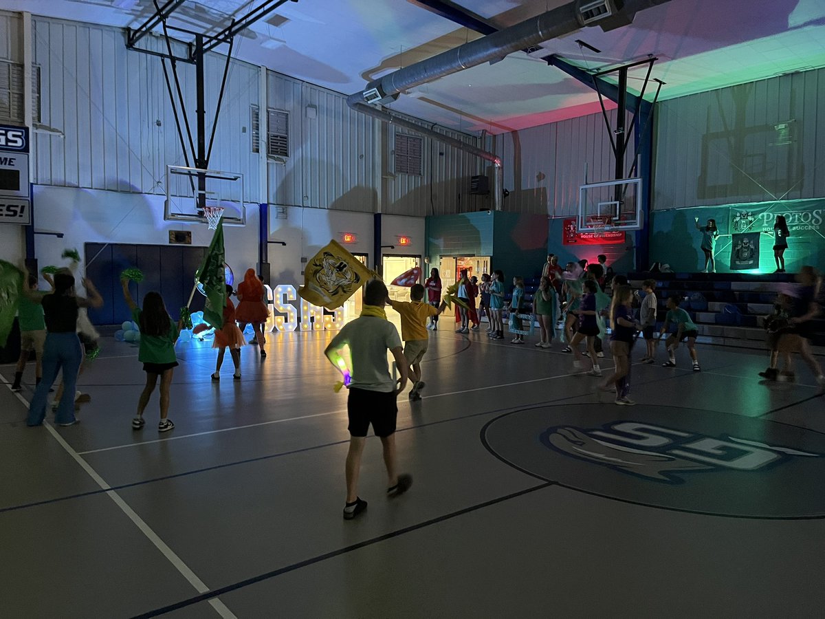 TimWebb63's tweet image. It’s HOUSE Hype Day at GSMS as our rising 6th graders “spin the wheel” to learn their House assignment!