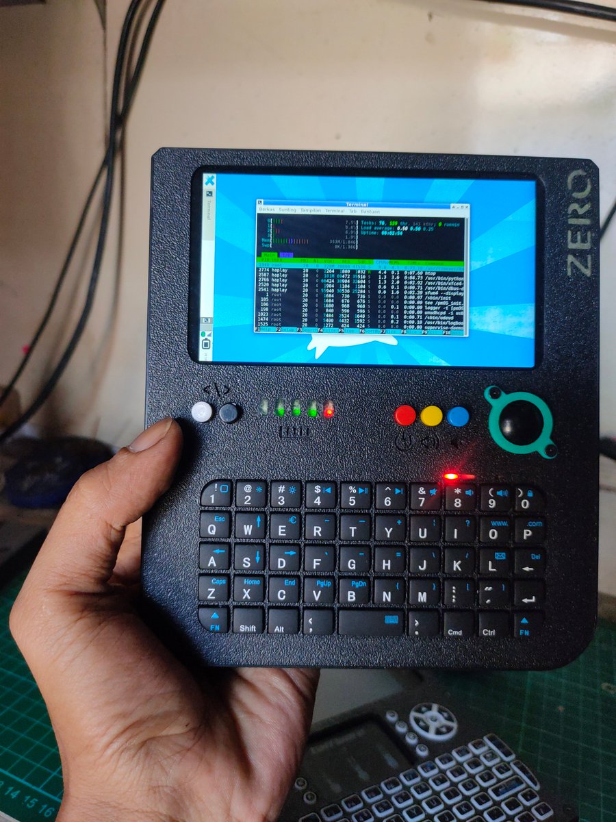 dhocnet's tweet photo. Ini merupakan prototype revisi ke-3, yang semakin dekat dengan produk final dan akan segera tersedia di pasar. - HaPlay GO Zero 3

#haplaycomputer #haplaygozero https://t.co/YttGaXkCtI