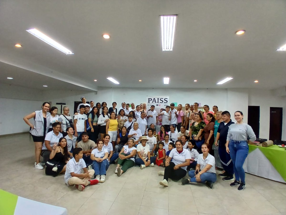 📍#NteDeSantander | Fortalecemos redes sociales y comunitarias por la educación en salud.
Redes Tejiendo en Comunidad y Abriendo Caminos  reunieron a 100 personas en espacios de diálogo 🗣️.
Acciones de #PAISSaludyMigración con <a href="/MinSaludCol/">MinSalud Colombia 🇨🇴</a> 🤝 <a href="/UEenColombia/">Unión Europea en Colombia 🇪🇺</a> y <a href="/AECIDColombia/">AECID Colombia</a>