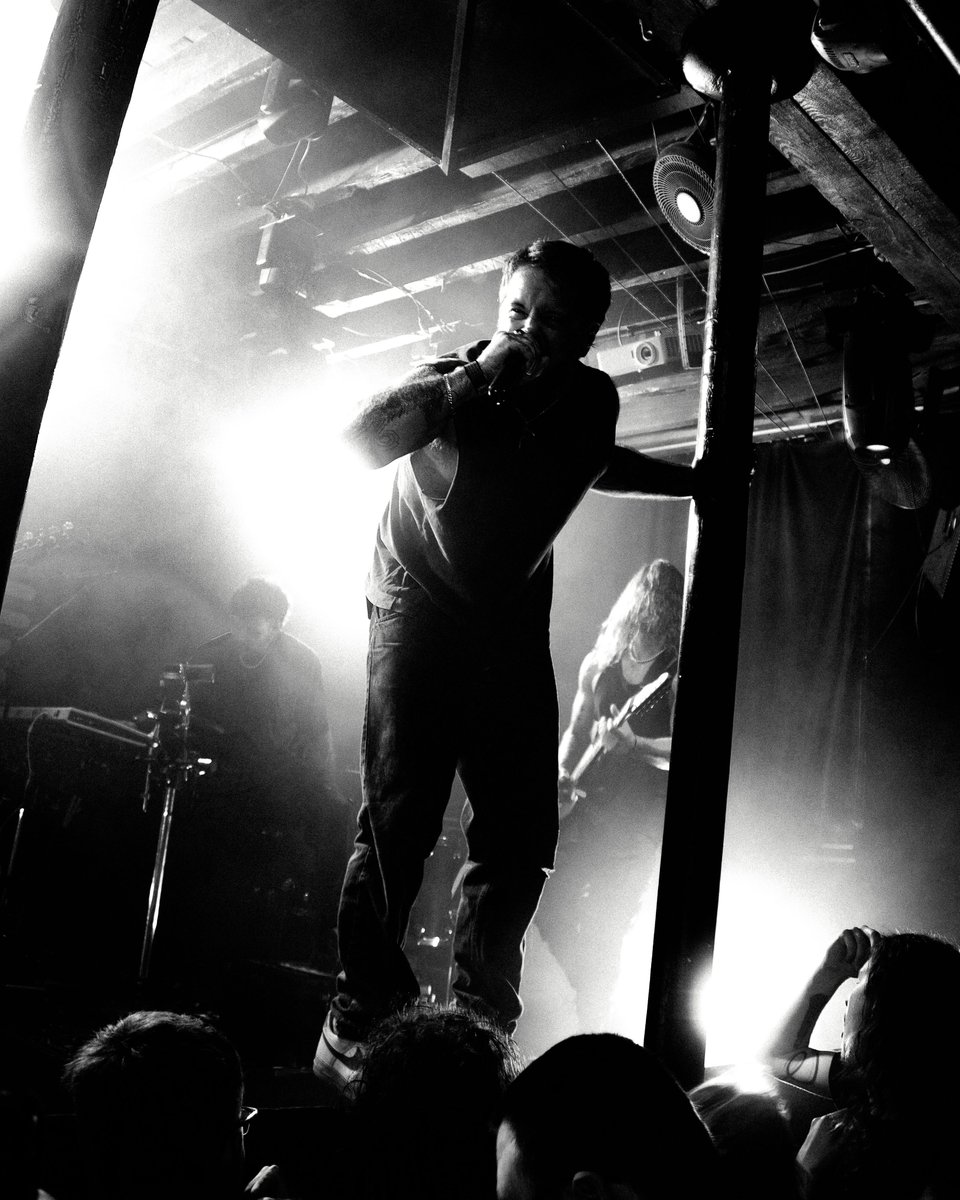 BURY TOMORROW tweet media