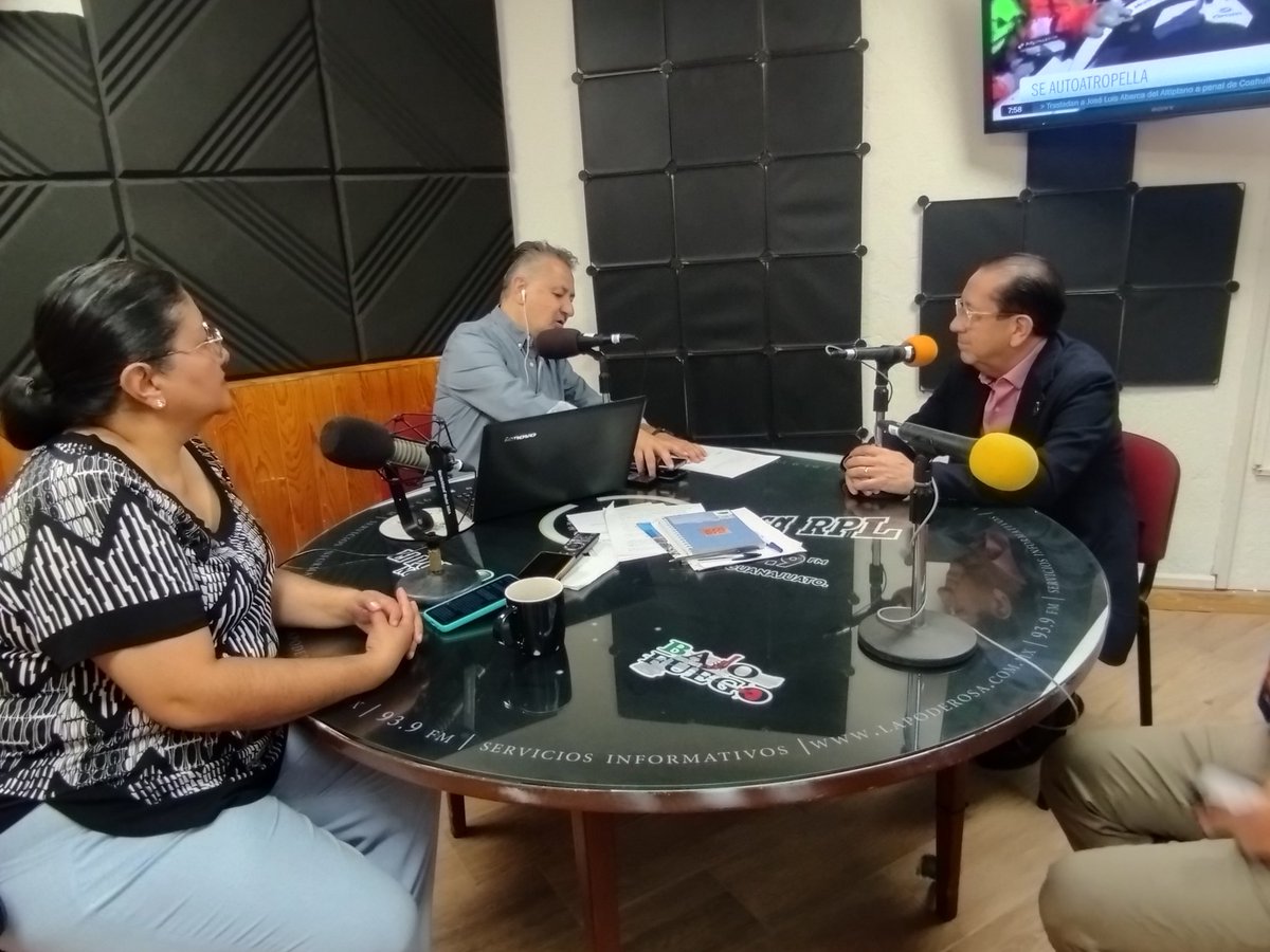 saludgobgente's tweet image. Escúchanos #EnVivo por #LaPoderosa  hablamos de #Sarampión lapoderosa.com.mx
@DrGabrielCortes