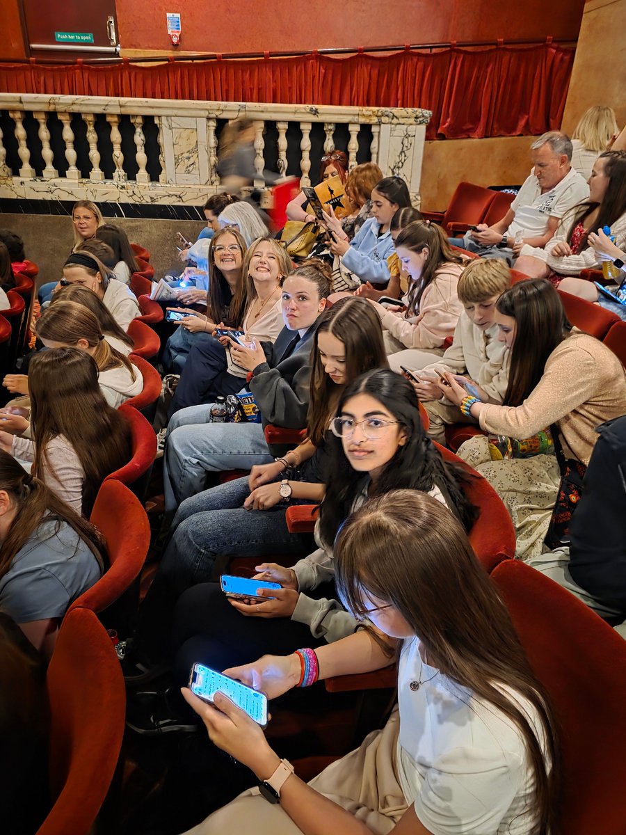 LC_EvenBetter's tweet photo. Liverpool College pupils enjoying a night at the theatre watching #hamilton https://t.co/GFsjmvGTpF