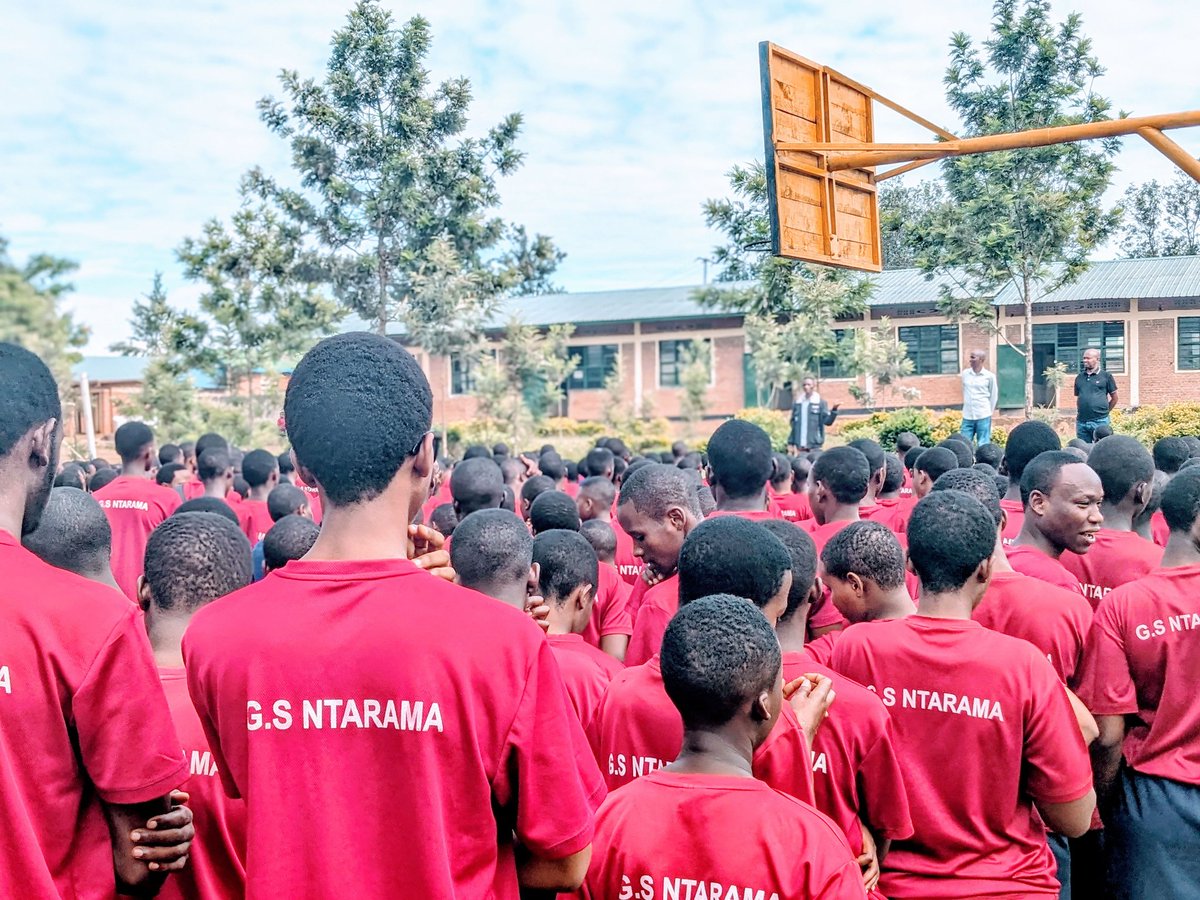shineinrwanda's tweet photo. "We will never change where we come from but we will change where we are heading" Robeni M. We might come from far away where our parents were struggling but we will never die like them. If they come from a good environment it's okay, we will make ripple effects & vice versa. https://t.co/sIkj7Mz9gs
