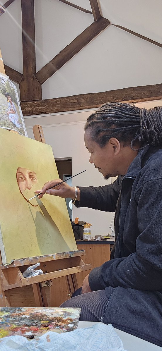 ArtofTonyNero's tweet photo. So nice to get a little studio time in today. Something new on the easel  #wip #looksliketonynero #oilpainting #portrait https://t.co/wgIQcWZX0i