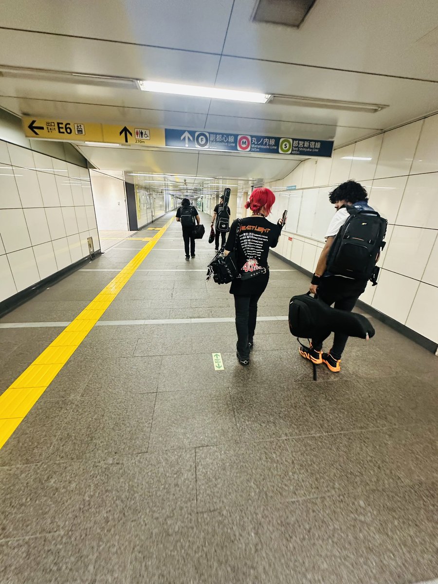 beastlight_mxjp's tweet photo. 【ツアーダイアリー】
「めっちゃ腹へったわ、松屋行こうな。」 https://t.co/QHxEz7ntRb