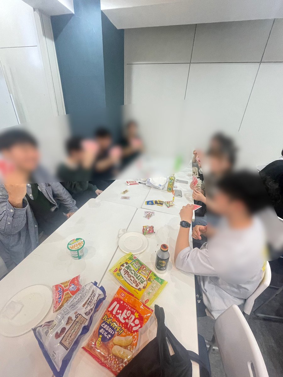 eko_tami_'s tweet photo. 5月18日にピザパーティー新歓を行いました🍕
約70名の方が参加してくれました‼️
また新入生とたくさん交流できてとても楽しかったです
次の活動は5月24日の渋谷ゴミ拾いと6月8日のゴミ拾い甲子園です🚮
こちら体験受け付けているのでぜひ参加してくださいー！ https://t.co/cxM91nnst6