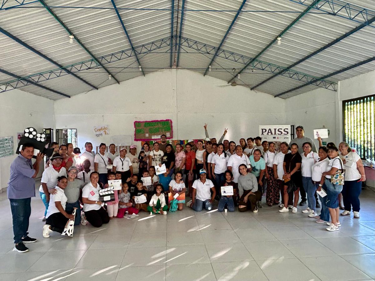+70 personas en  #Arauca participaron en un espacio sobre formas amorosas de cuidado a personas gestantes 🫂⚕️

Un diálogo por el acompañamiento respetuoso en salud.

Actividad de #PAISSaludyMigración de <a href="/MinSaludCol/">MinSalud Colombia 🇨🇴</a> en alianza con🤝 <a href="/UEenColombia/">Unión Europea en Colombia 🇪🇺</a> y <a href="/AECIDColombia/">AECID Colombia</a>