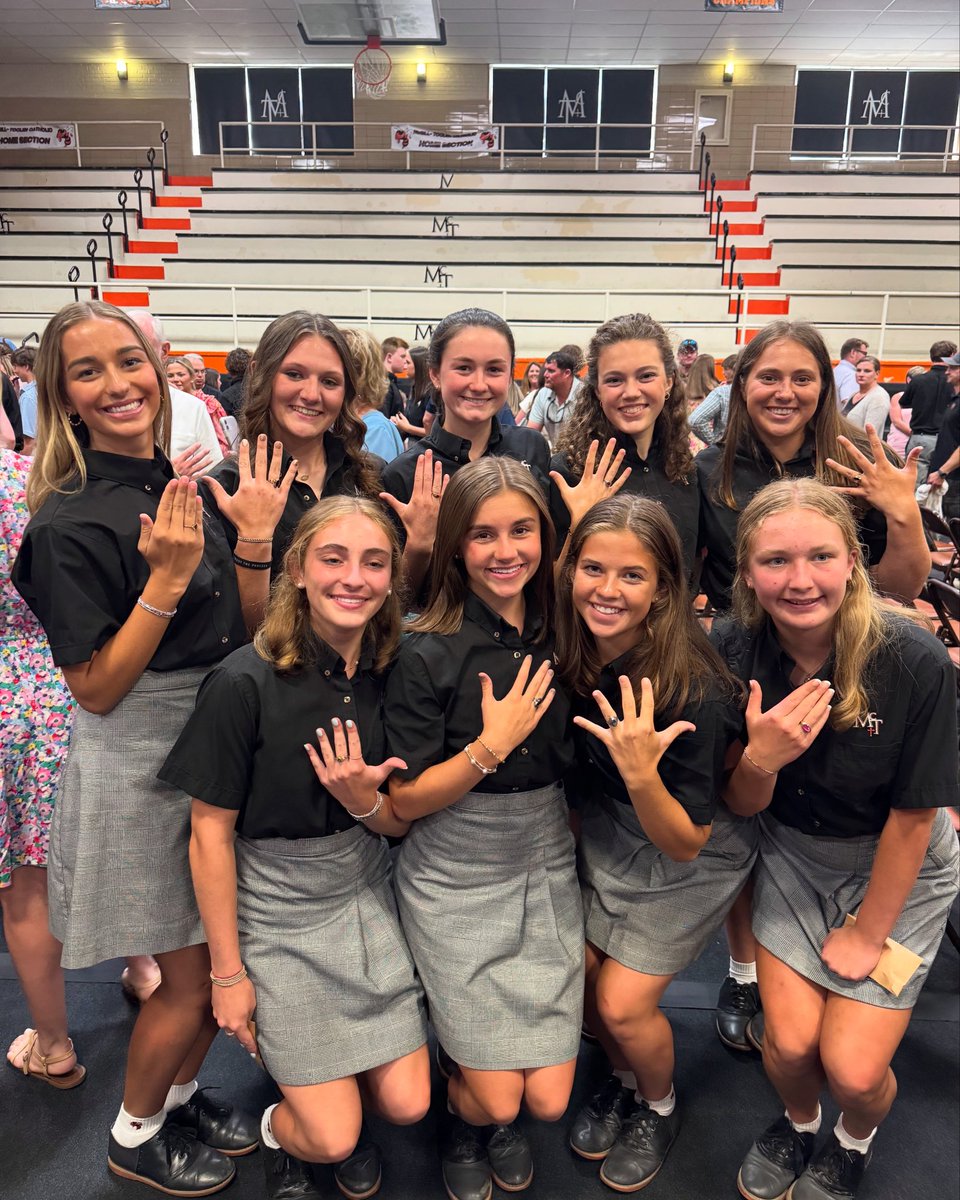 Yesterday was the ring ceremony for our 2026 senior class! Congratulations, Ladies! #swarm #weoverme