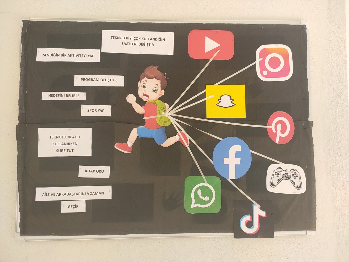 OsmaneliAO's tweet photo. #BilenProgramı
Okul duyuru panomuzu bu ay Bağımlılıkla Mücadele kapsamında Teknoloji Bağımlılığı ile ilgili velilerimizi ve öğrencilerimizi bilgilendirmek amacıyla hazırladık.
@sefikaygol 
@srdl_simsek 
@bilecikvaliligi 
@bilecikmem 
@TahsinYazir 
@osmanelimem 
@OsmaneliKaymaka https://t.co/THlOX4nffs