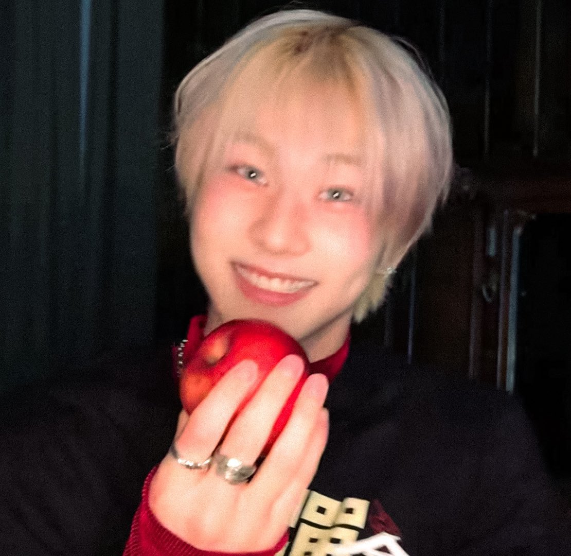 nikizet3's tweet image. ｏ
    ○
╭◜◝  ͡  ◜  ͡  ╮      ╭◜◝  ͡  ◜◝  ͡  ◝╮
(    jungwon  )     (       jungwon   )
╰◟◞  ͜  ╭◜◝  ͡ ◜◝  ͡  ◝  ͡  ╮◞◟◞ ╯
 　 　  (        jungwon       ) 
 　　    ╰◟◞  ͜  ◟◞  ͜  ◟◞ ╯