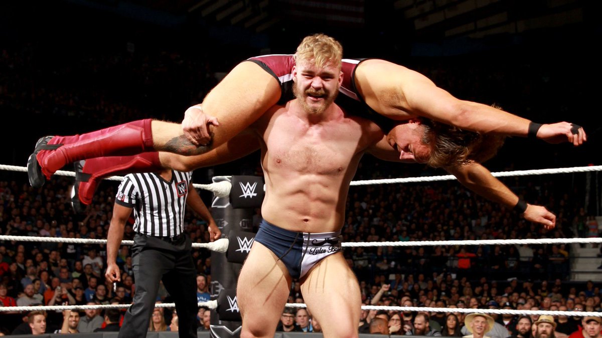 NXTUK_Legacy's tweet image. May 20, 2017:

At Allstate Arena, @PeteDunneYxB defeated #TylerBate with The Bitter End during #NXTTakeover: Chicago to become the second-ever United Kingdom Champion. #NXTUK #AndNew

📸 WWE