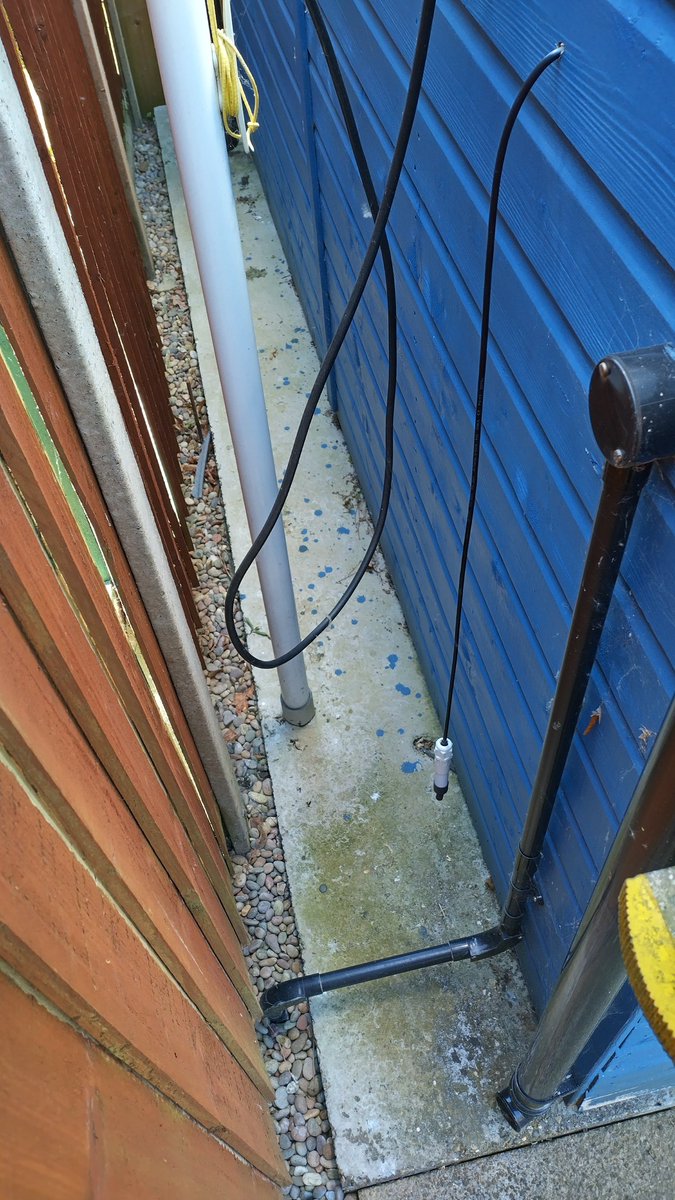 M0PLT's tweet image. Experimenting with #LoRa #APRS in my shed. Weather data from a BME-280. aprs.fi/weather/a/MB7U… Possibly more accurate than the MetOffice! 😂