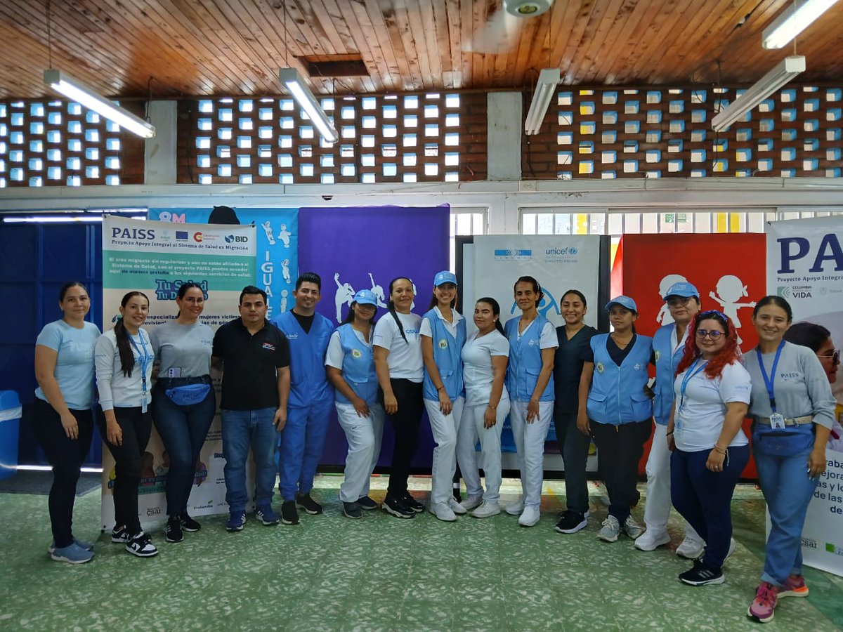 +30 migrantes en #VillaDelRosario recibieron atención ⚕️ de #PAISSaludYMigración, el Hospital Jorge Cristo Sahium y el EACANA. Se prestaron servicios de medicina general, vacunación y psicología.
Actividad de #PAISSaludyMigración de <a href="/MinSaludCol/">MinSalud Colombia 🇨🇴</a> con <a href="/UEenColombia/">Unión Europea en Colombia 🇪🇺</a> y <a href="/AECIDColombia/">AECID Colombia</a>