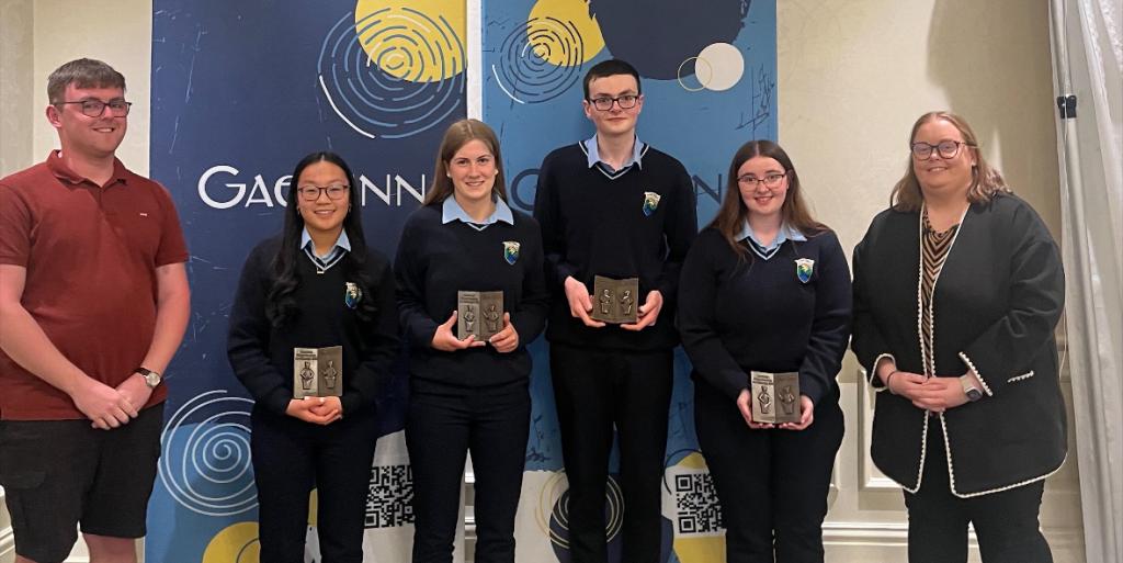 We extend our sincere best wishes to Ms. Browne and the Fifth Year debating team as they compete in tomorrow’s All-Ireland Irish debating competition. This is a remarkable achievement and we are immensely proud of their dedication and success.