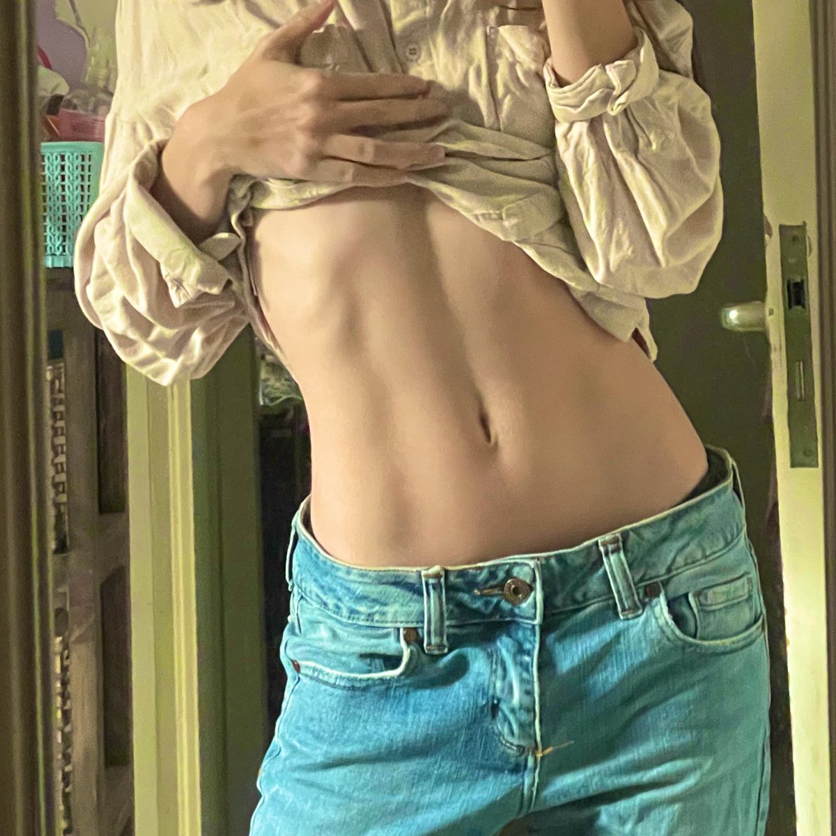 _cicatrizando's tweet photo. 🧵 hilo de cómo incorporé actividad física siendo muy vaga para no quedar skinny fat
⚠️ solo para #edtwtㅤ 
(fotos mías!!) https://t.co/oJHqDSwzvQ