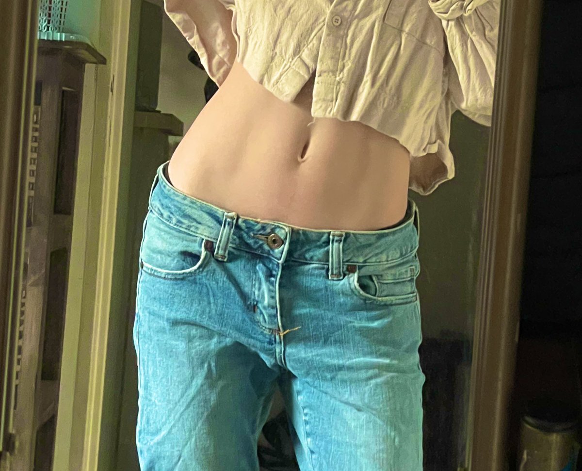 _cicatrizando's tweet photo. 🧵 hilo de cómo incorporé actividad física siendo muy vaga para no quedar skinny fat
⚠️ solo para #edtwtㅤ 
(fotos mías!!) https://t.co/oJHqDSwzvQ