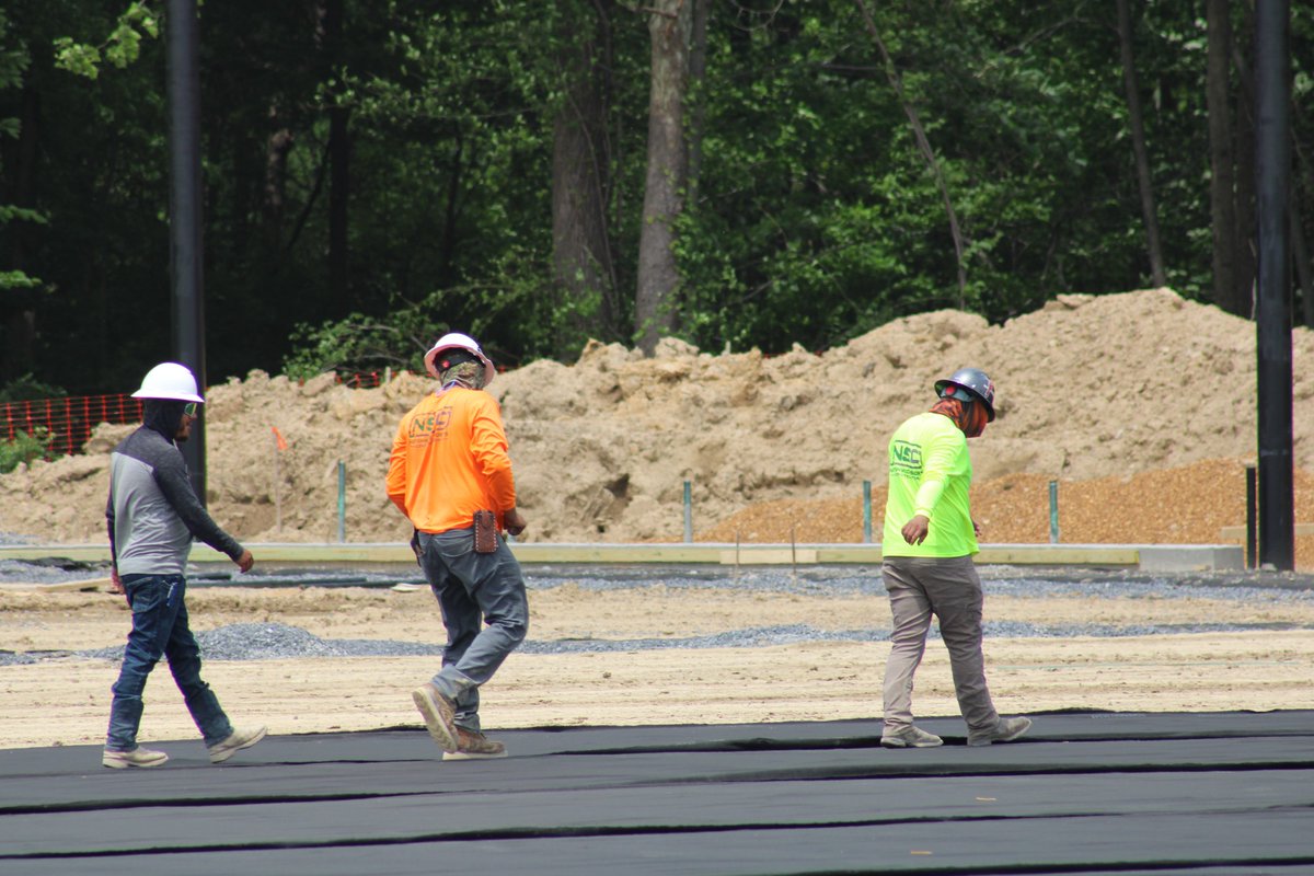 NationWSC's tweet photo. Base work is well underway at the Paducah Sports Complex, with fields taking shape and our crew putting in the work to get it done right. We're laying the groundwork for something this community will be proud of.

#CivilConstruction #SyntheticTurf #Baseball #Softball #DoneRight https://t.co/ldBCgDigU4