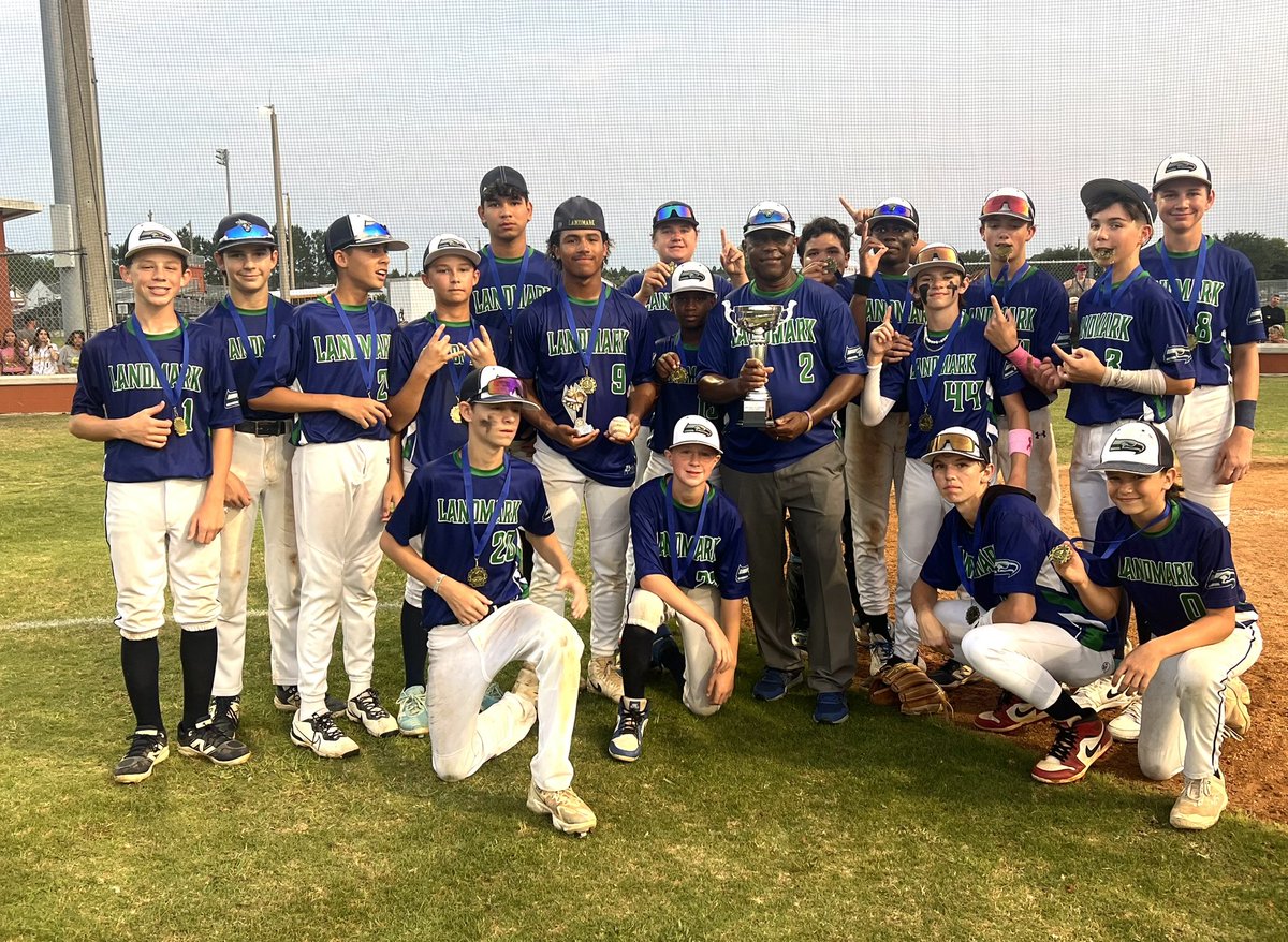 Middle School City Championships 🏆🏆for Softball 🥎 &amp; Baseball ⚾️ finished up last night and our winners we’re Kernan and Landmark respectively <a href="/DuvalSchools/">DCPS</a> Thank you <a href="/ACHSSTINGRAYS/">ACHS Athletics</a> for hosting the finals