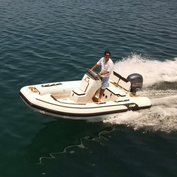 AbInflatables's tweet image. The Alumina ALX sport series is designed with high quality aluminum hulls, lightweight without sacrificing strength or durability. With ample storage and a spacious deck, the Alumina sport console RIB could be your next companion for all aquatic adventures.
#abinflatables #rhib