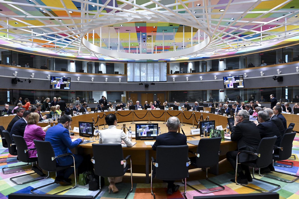 I attended the EU Foreign Affairs Council in person at @KajaKallas' invitation and updated colleagues on the current state of peace efforts and next steps.

At this critical juncture for European security, I urged full diplomatic mobilisation throughout Europe.

I thanked for