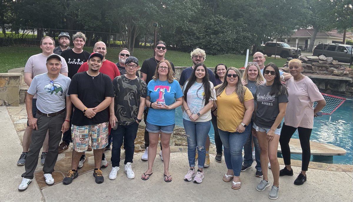Brian Lemerand (@brianl28) on Twitter photo We just couldn’t pass up the opportunity to celebrate Ashli Wintrone’s 20 year Chili’s anniversary today at our Sense of Belonging event. Getting to bring this team together for some fun in the sun and thank them for all their hard work was amazing. 🙏🌶️<a href="/JBarraza6/">Julie Barraza</a> We just couldn’t pass up the opportunity to celebrate Ashli Wintrone’s 20 year Chili’s anniversary today at our Sense of Belonging event. Getting to bring this team together for some fun in the sun and thank them for all their hard work was amazing. 🙏🌶️<a href="/JBarraza6/">Julie Barraza</a>
