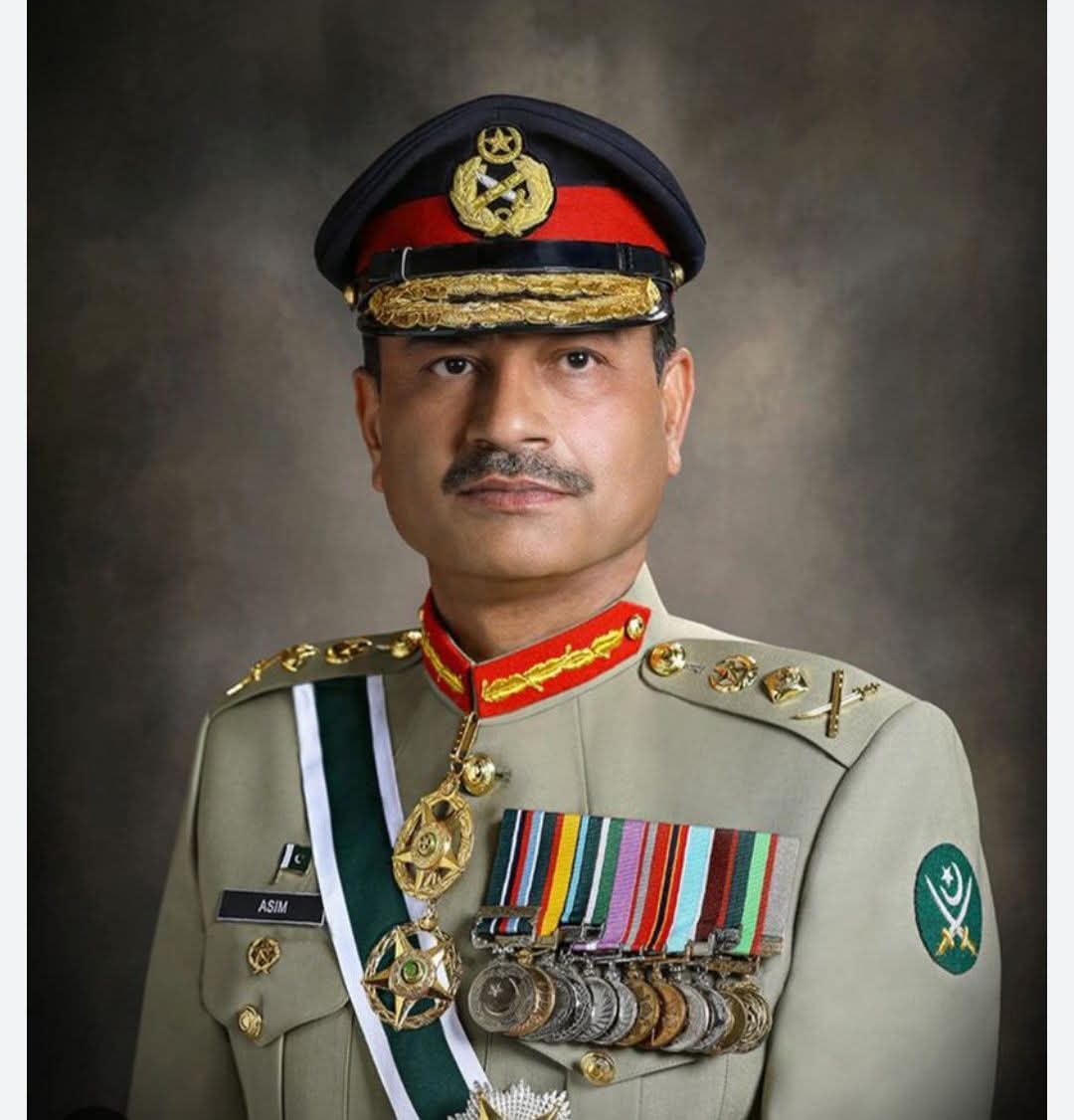 MAdil0786's tweet photo. The Promotion Of Army Chief To The Rank Of Field Marshal ⭐️⭐️⭐️⭐⭐️

General Syed Asim Munir,NI (M), Chief of Army Staff (COAS),

#PakistanArmy #Pakistan #COAS #ISPR https://t.co/ZJBgxZdIEJ