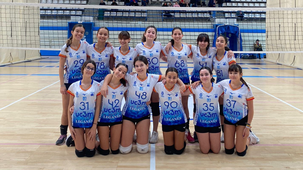 VoleibolLeganes's tweet photo. 2️⃣ Jornada | Liga de Primavera 🌸
🏐 Leganés Blanco
🆚 Aquila Sports
🏆 0-3
#LigaDePrimavera 🏆 | #VamosLega 💙🤍 https://t.co/qXzbrCbB22