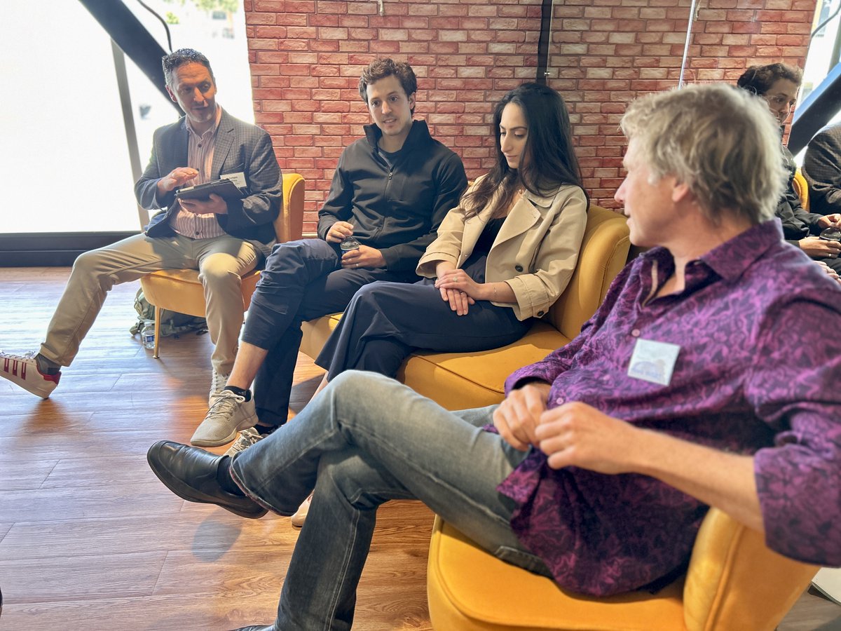 foundersvillge's tweet image. #TechWeekend May 2025 was our most global and ambitious gathering yet! 🌍🚀

Over three incredible days, 157 technical founders from around the world and 50+ top investors came together in San Francisco—featuring our signature VC Dinner &amp;amp; Networking Mixer, 1:1 Office Hours, Panel…