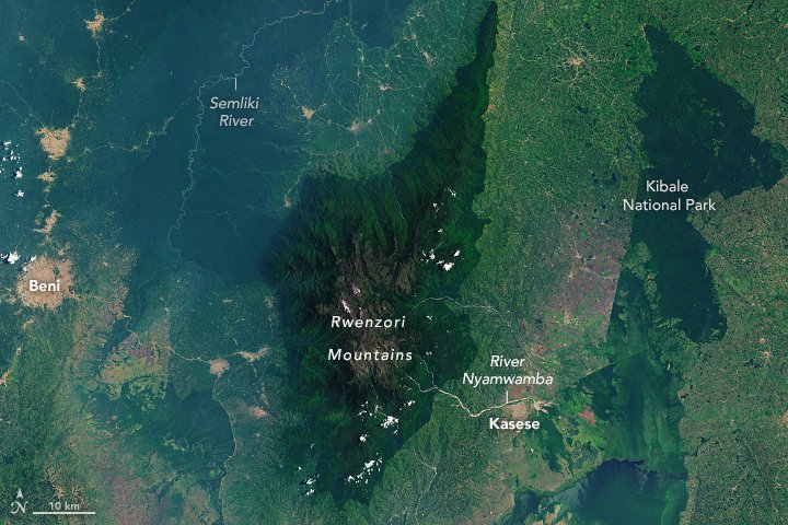 NASA_Landsat's tweet image. The Rwenzori Mountains in eastern Africa are renowned for their water resources and endemic biodiversity, but like elsewhere in the tropics, the glaciers are dwindling, impacting nearby communities and wildlife.
Read the full story: go.nasa.gov/44LNe06