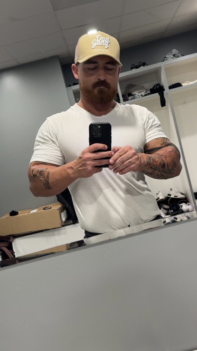 AvidityFitness's tweet photo. Upper body day was a success 

Whatcha lifting today?

#gym #GymLife #business #fitness #fit https://t.co/RcCKB32GCx