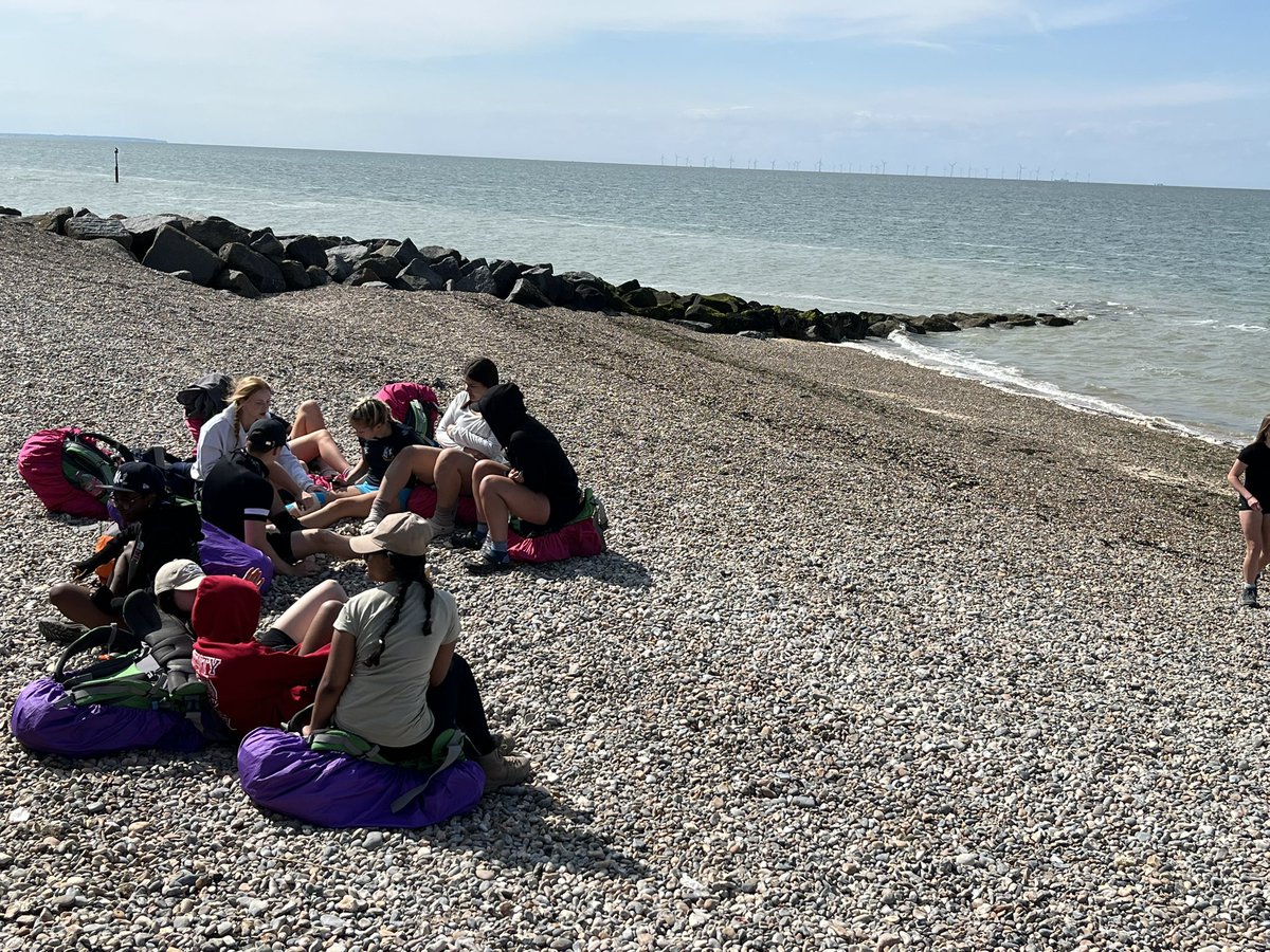 CHSFGDofE's tweet image. All our groups have arrived at camp already after an early start - now time for some chill out on the beach ☀️☀️☀️