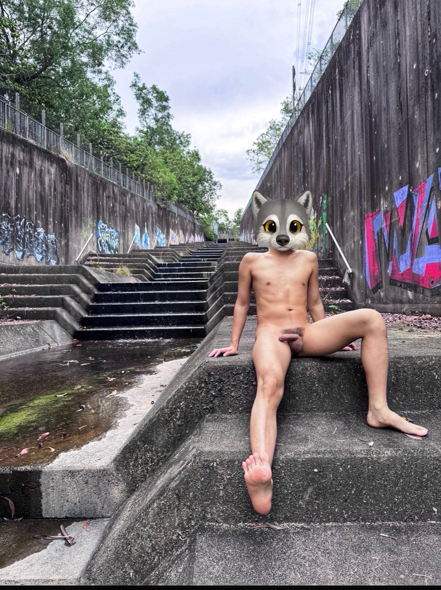 終於去到呢個咁靚嘅位打卡☀️
（可惜冇時間去脫埋啲毛毛🥲)