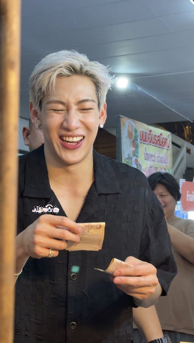 amxamor's tweet photo. มันจบแล้วชีวิต T T ♡♡♡ @BamBam1A 

#Bambam https://t.co/etcE41XxQM