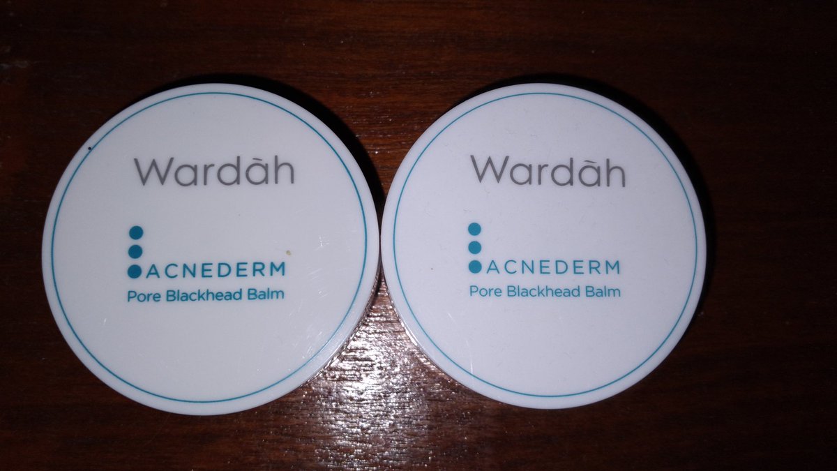 ziiyns's tweet photo. @ohmy_beautybank Ga pernah ada yg bahas produk satu ini kah? 😭 Nderrr kmu harus cobain ini, underrated parah, bersihin pke ini kerasa mulus nya, trs kerasa bgt rontok nya, aku udh repurchase berkali2😭tpi nanti klo udh pke ini idung nya kompres air es ya biar pori2 nya tertutup https://t.co/o8nKNudbPW