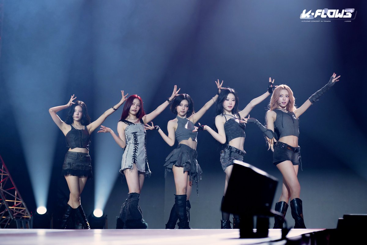 chillin_taiwan's tweet photo. 【K-FLOW3 CONCERT - ITZY】
終於看到心心念念的舞台🥹
看著照片感覺又回到 K-FLOW 了 想念 ITZY😭
期待 ITZY 也加入灶咖女團行列😍
也別忘了看今天上傳的 K-FLOW3 幕後花絮!
https://t.co/BKMLGpP80b
更多照片 https://t.co/h7DG5hKEuT
#KFLOW #ITZY #aespa #tripleS #있지 #에스파 #트리플에스 https://t.co/t7tggSqw0F