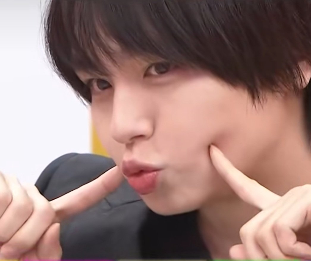 確認用　伊野尾くん 伊野尾くん渾身のあざといポーズ𝐶𝑢𝑡𝑒💙 #好き嫌いダウト最弱王決定