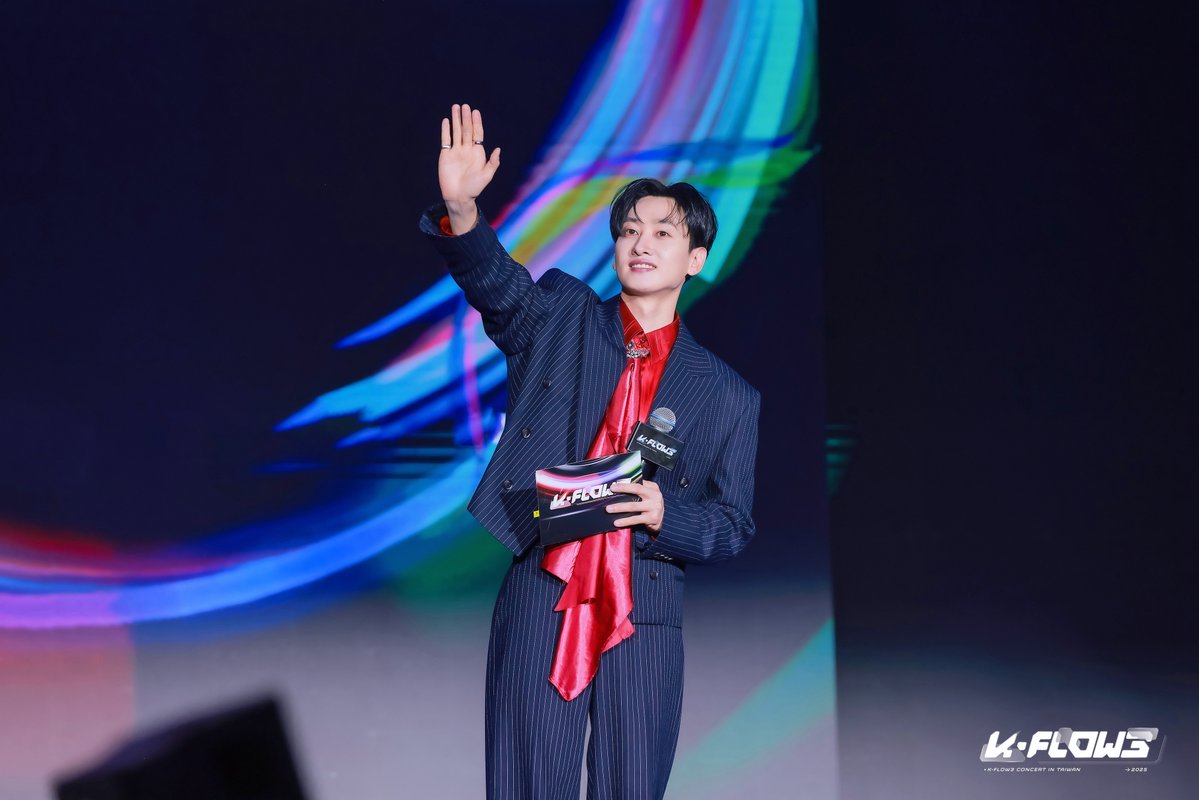 chillin_taiwan's tweet photo. 【K-FLOW3 CONCERT in TAIWAN - EUNHYUK / LEETEUK】
有灶咖男團在一定是大拇指的吧!
這次多虧了特別 MC 讓 K-FLOW 更加精彩
期待下次見💙
更多照片 https://t.co/h7DG5hKEuT
#KFLOW3 #KFLOW #ITZY #aespa #tripleS #EUNHYUK #LEETEUK #있지 #에스파 #트리플에스 #은혁 #銀赫 #이특 #利特 https://t.co/XMOtEcVC1A