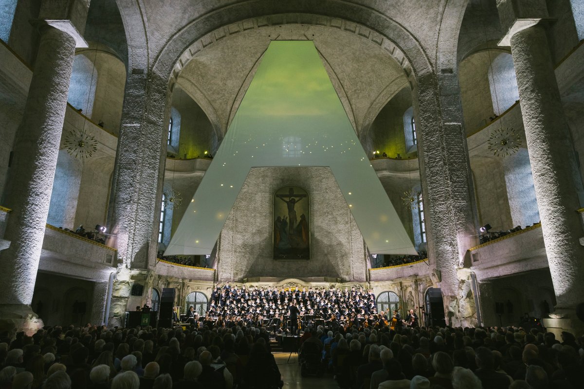 CLASH (@clashmagazine) on Twitter photo Live Report: <a href="/SvenHelbig/">Sven Helbig</a>'s Requiem A at Heldenplatz, Austria
A stunning achievement, marking 80 years since the end of the Second World War...
clashmusic.com/live/live-repo… Live Report: <a href="/SvenHelbig/">Sven Helbig</a>'s Requiem A at Heldenplatz, Austria
A stunning achievement, marking 80 years since the end of the Second World War...
clashmusic.com/live/live-repo…