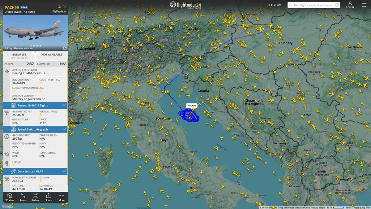 AIYeyENGDdJkjTr's tweet image. May 20, 2025
#Kecskemét Air Base, Hungary ==&amp;gt; #Adriatic Sea

#PACK99 #AE5BC4 USAF KC-46A Pegasus
