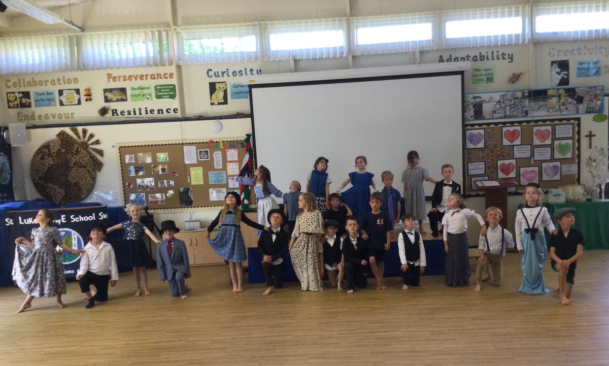 stlukesschoolsw's tweet image. Year 2 had a fantastic day celebrating all they have learnt about the Titanic! 🚢 They danced the waltz and Irish jig with huge smiles—such a fun way to bring history to life! 💃🕺 #TitanicDay #Year2 #LearningThroughFun #StLukesSchool