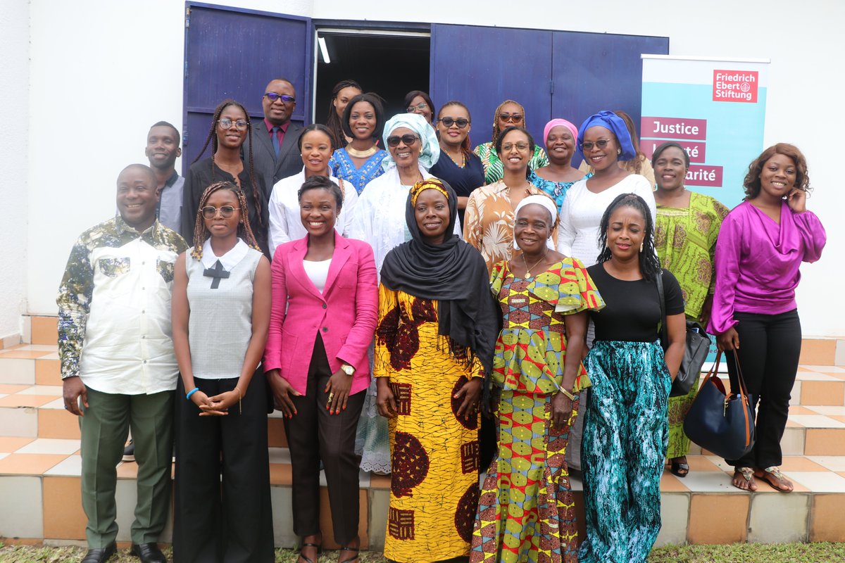 Femmes leaders en politique : autonomes, audacieuses, victorieuses !
Ce jeudi 08 mai 2025, s’est tenue, au bureau de la Friedrich-Ebert-Stiftung, la présentation officielle du manuel « Guide pratique pour les femmes en politique ».
urls.fr/GIABPx