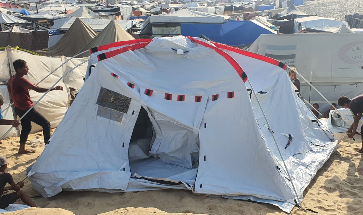 Nasem0n's tweet image. Amid the forced displacement of our entire city, today we are setting up tents for the displaced families.
So many families have lost their lives because they delayed evacuating due to the lack of shelter.
We need your support now more than ever.
gofund.me/2750d8de