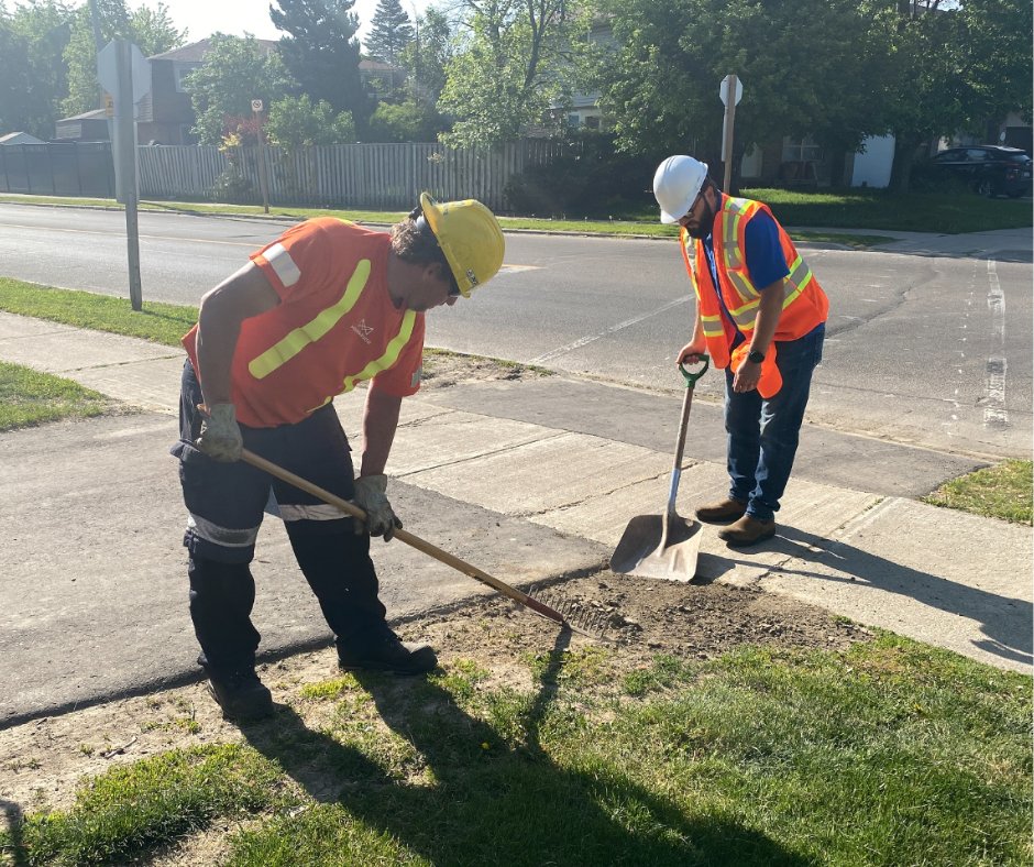It’s National Public Works Week! Our Public Works staff keep us safe by monitoring, repairing &amp; maintaining roads, sidewalks, transit stops, storm sewers and more. 👏THANK YOU for all of your hard work! 

Celebrate with us at our Family Fun Day on May 24: mississauga.ca/npww