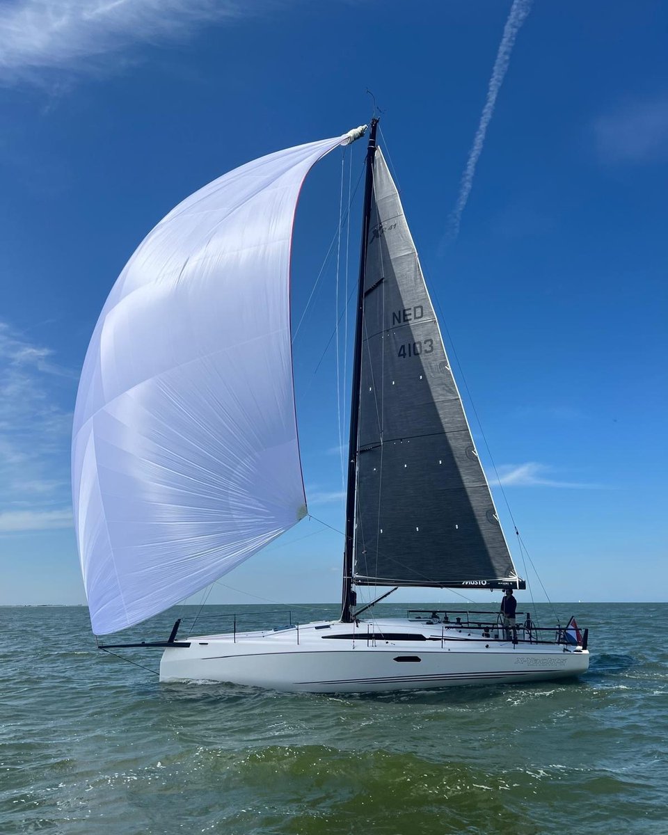 We're thrilled to announce our partnership with X-Esteem Sailing Team! The successful Dutch sailing duo, made up of John van der Starre and Robin Verhoef will be taking on the North Sea Regatta and Fastnet Race, sporting our brand new BR3 Offshore Collection! 💪

#TeamMusto