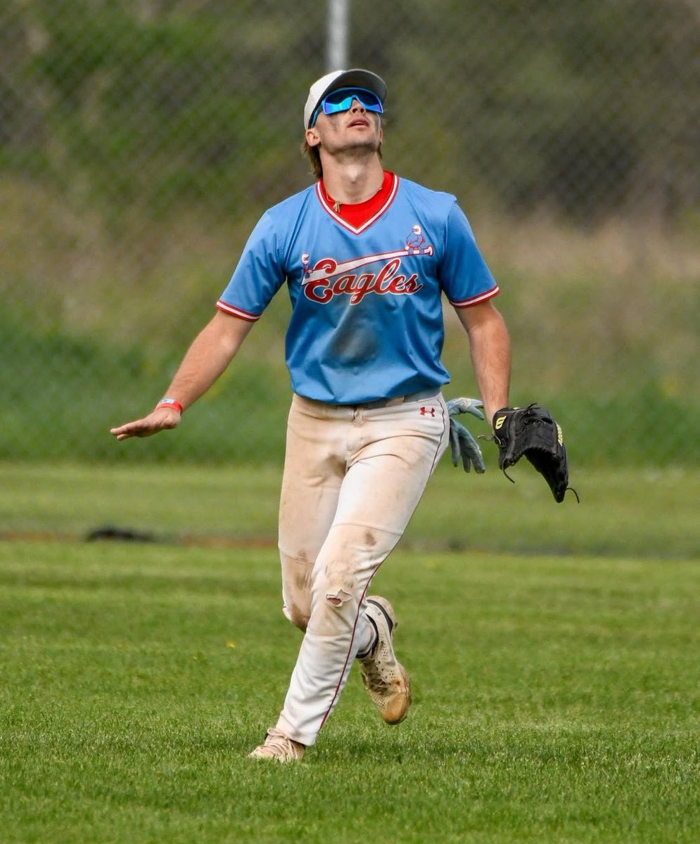 EHSHardball's tweet photo. 1st Team NBC:
Paul Lautzenheiser (P)
Kadyn Donnell (OF)
Drew Kachmarik (1B) https://t.co/ujXoaISqq9