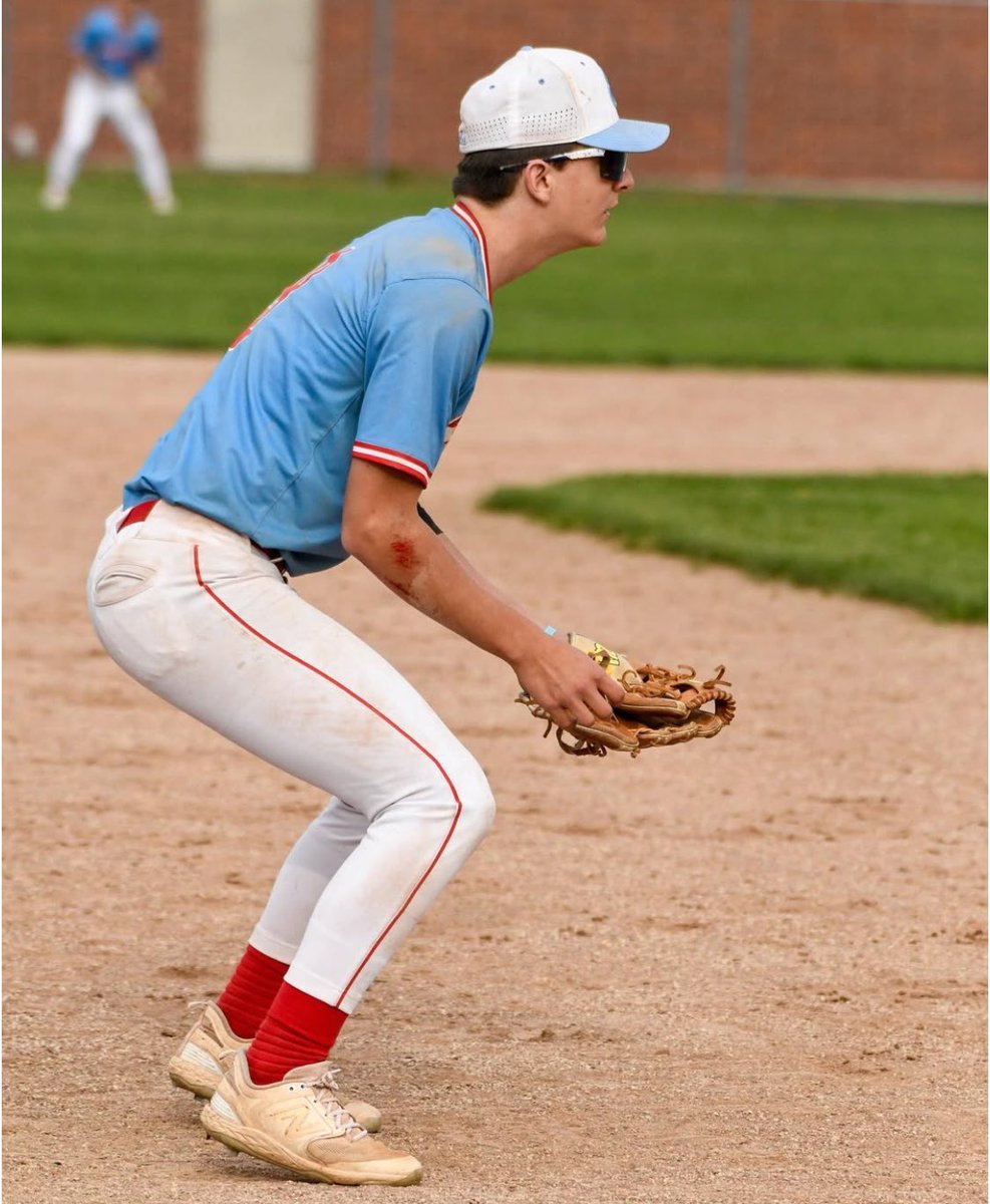 EHSHardball's tweet photo. Honorable Mention NBC:
Erich Hepler (3B)
Drew Luidhardt (2B)
Brock Messinger (OF) https://t.co/lRYVTHFtXS