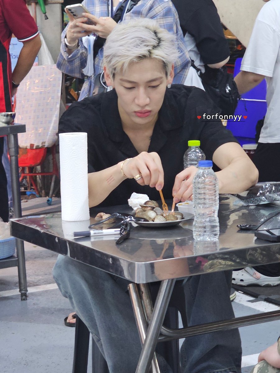 กรี๊ดดดด!!! แต้มบุญฉันหมดแล้วเจอแบมแบม 🥹 หล่อมากกกก 💚 <a href="/BamBam1A/">BamBam</a>
#BamBam #뱀뱀