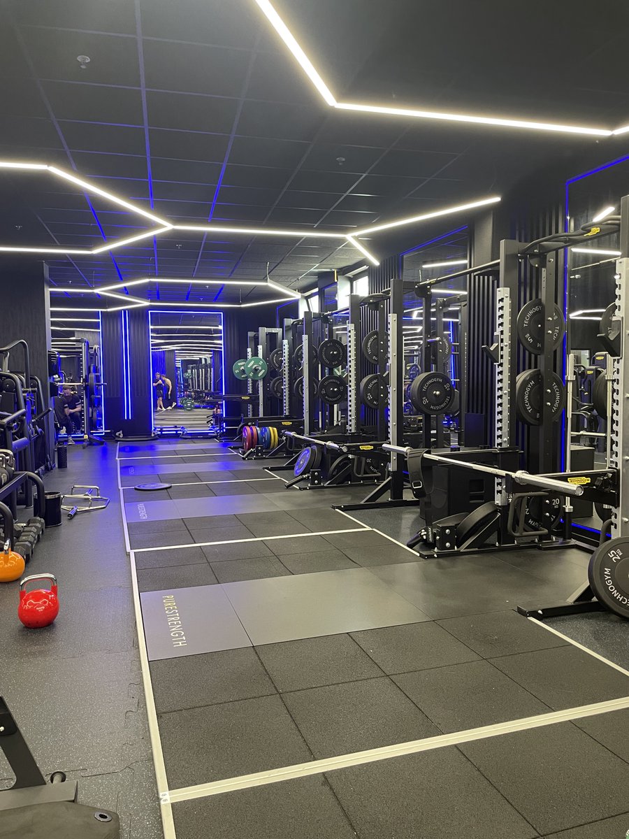 One of the most important parts of our travel checklist:

→ Is there a proper gym nearby?

When we left London in 2023, I thought we'd struggle (having been a member of BXR, Third Space, all that)

But we were shocked to learn:

Many gyms in Europe (Serbia, Budapest, Bucharest,