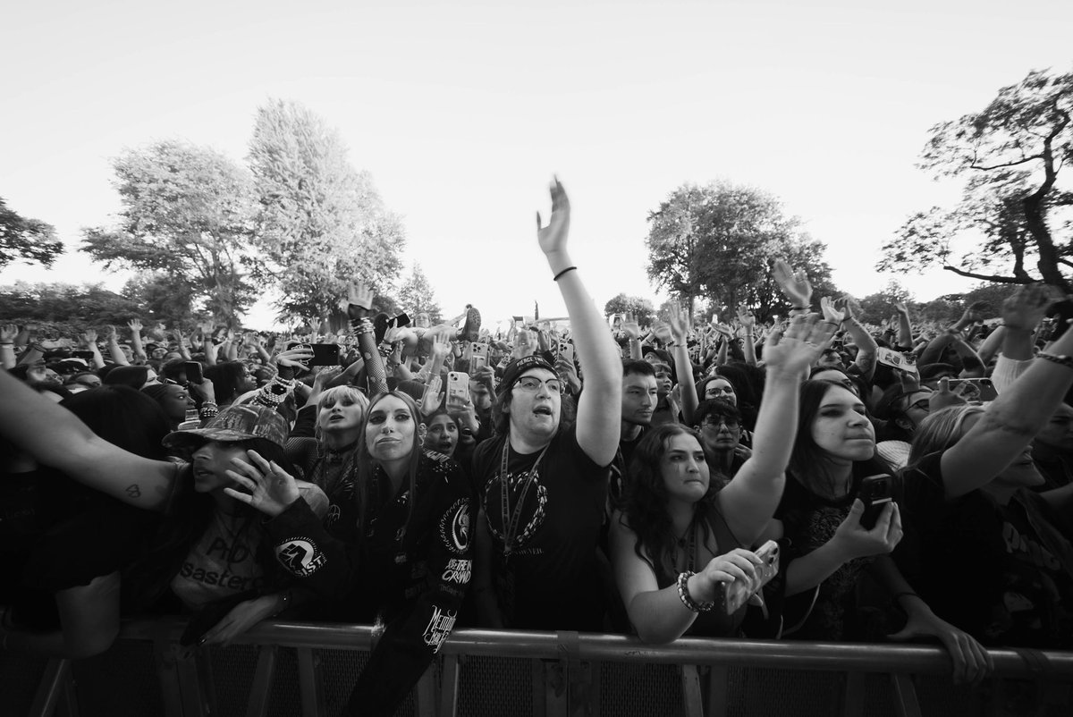 Philly absolutely crushed it. 

New York, you’re up next! Sold out tonight at <a href="/TheGarden/">MSG</a>.

📷 <a href="/rayduker/">Ray Duker</a>