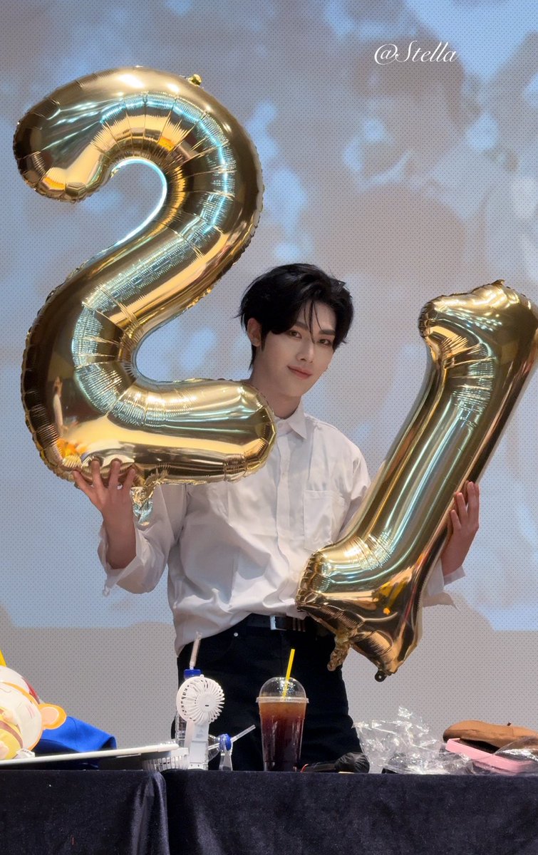 iaApple_e's tweet photo. - ̗̀ 𝓗𝓪𝓹𝓹𝔂 𝓡𝓲𝓬𝓴𝔂 𝓓𝓪𝔂   ̖́-
#沈泉锐 #RICKY #리키 #ZB1 #ZEROBASEONE https://t.co/fieVtv9kTl